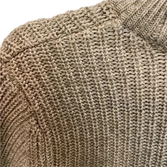 H&M Basics Oatmeal Sweater Crew EUC XS - Picture 3 of 4